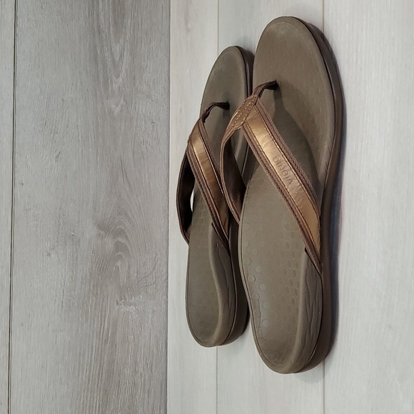 Vionic Women Thong Sandals Flip Flop shoes sz 9 - Picture 2 of 10